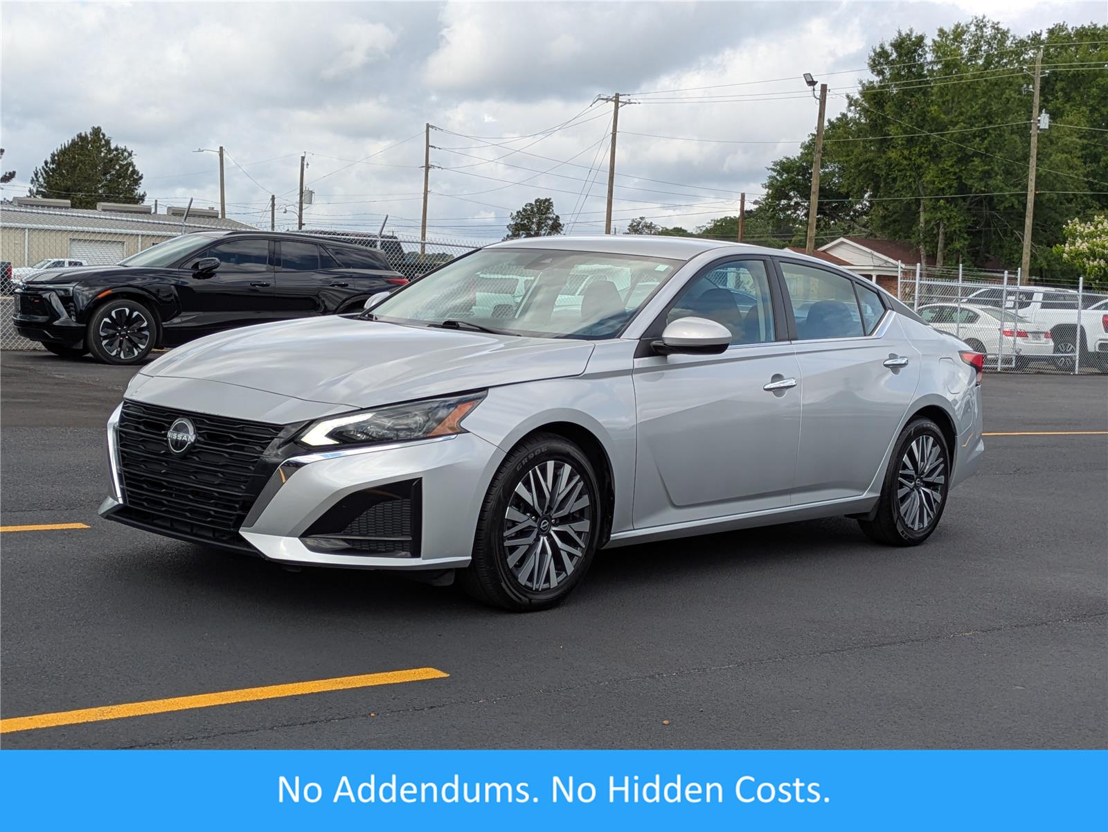 2023 Nissan Altima 2.5 SV FWD