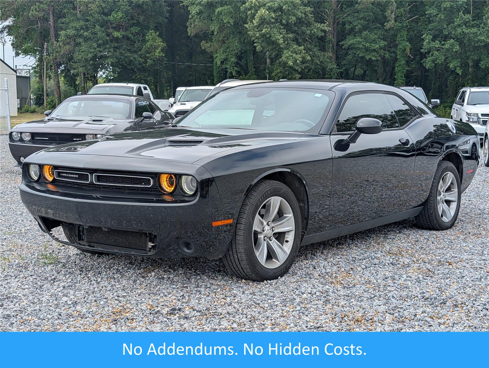  2016 Dodge Challenger SXT RWD   