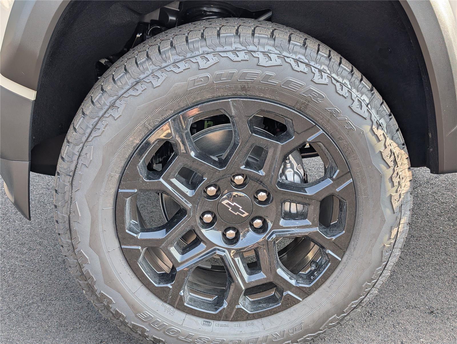 New 2026 White Sands Chevrolet Trail Boss image 9