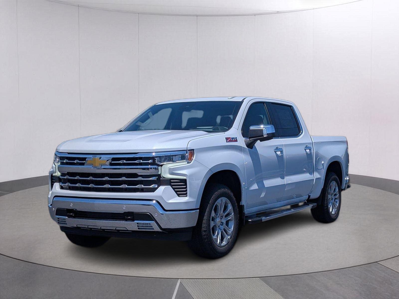 Polar White Tricoat 2026 Chevrolet Silverado 1500 Pickup Truck Four-Wheel Drive Automatic