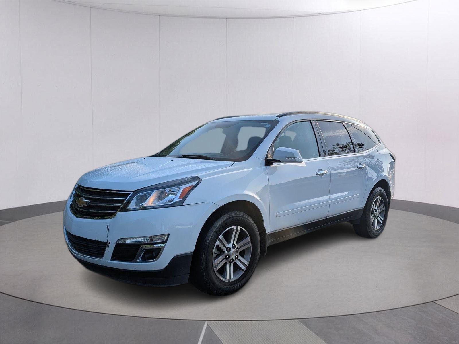2017 Chevrolet Traverse 2LT FWD