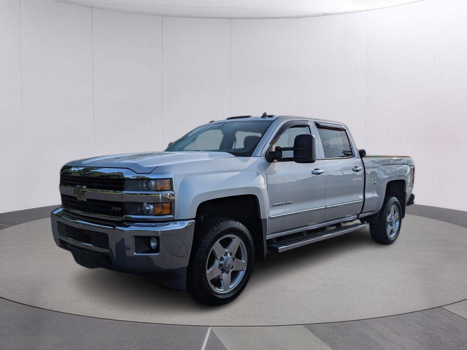 2015 Chevrolet Silverado 2500HD LT Crew Cab 4WD