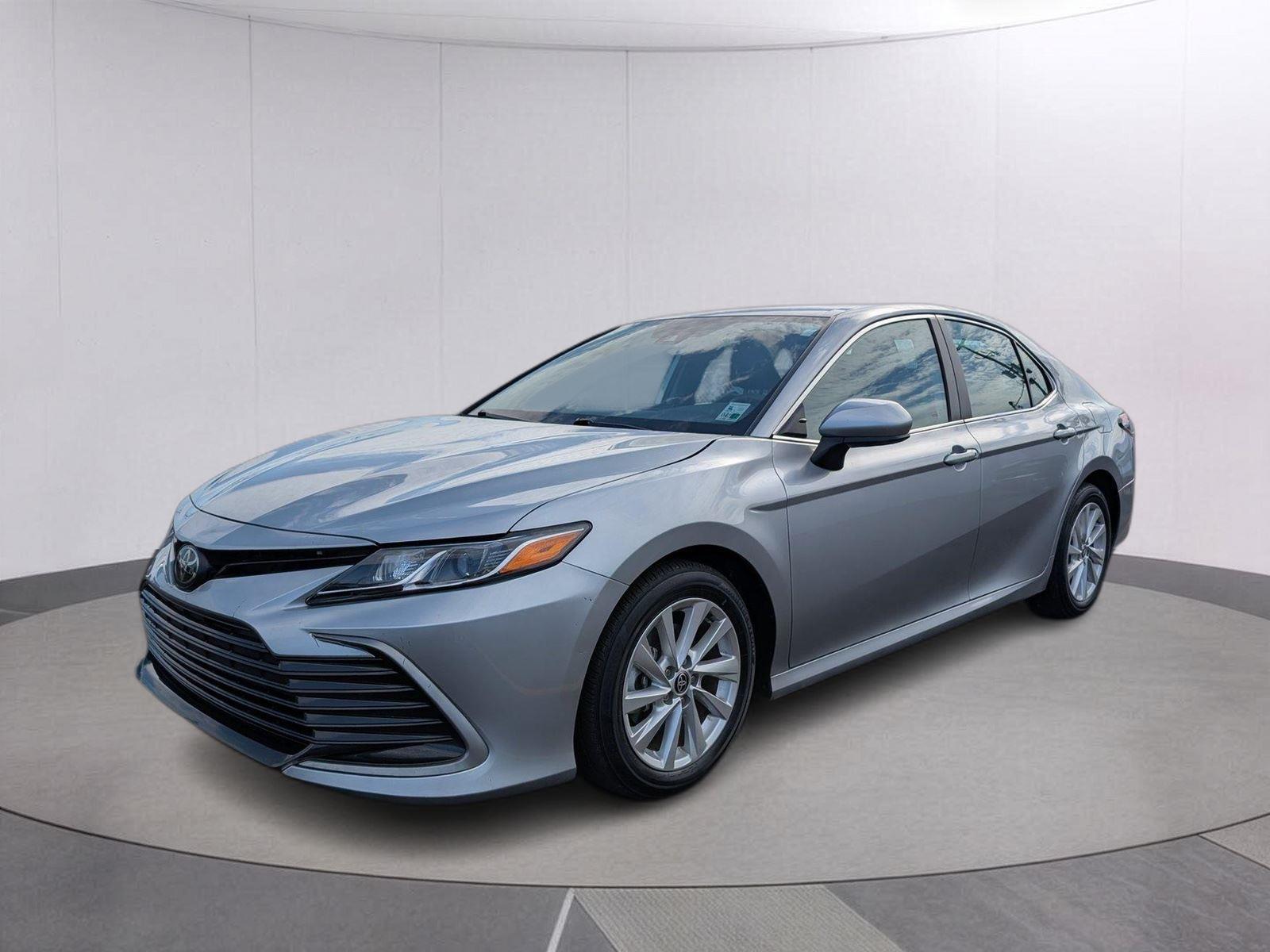 Celestial Silver Metallic 2024 Toyota Camry Sedan Front-Wheel Drive 8-Speed Automatic