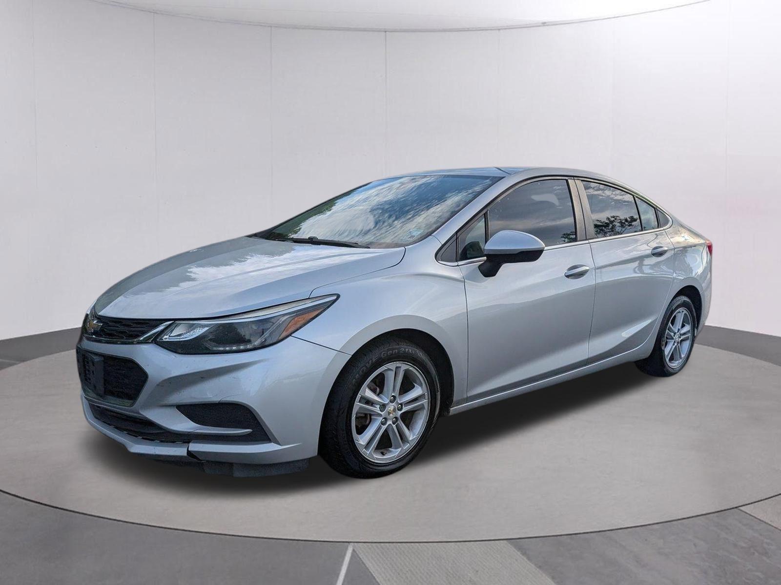  2016 Chevrolet Cruze LT Sedan FWD   