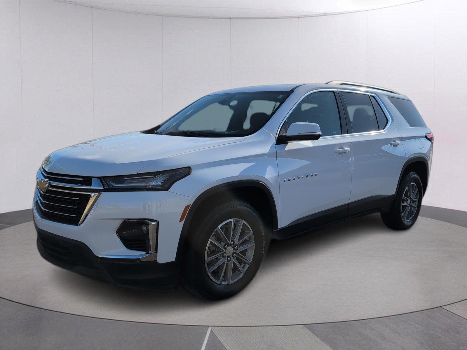 Summit White 2022 Chevrolet Traverse SUV / Crossover Front-Wheel Drive 9-Speed Automatic