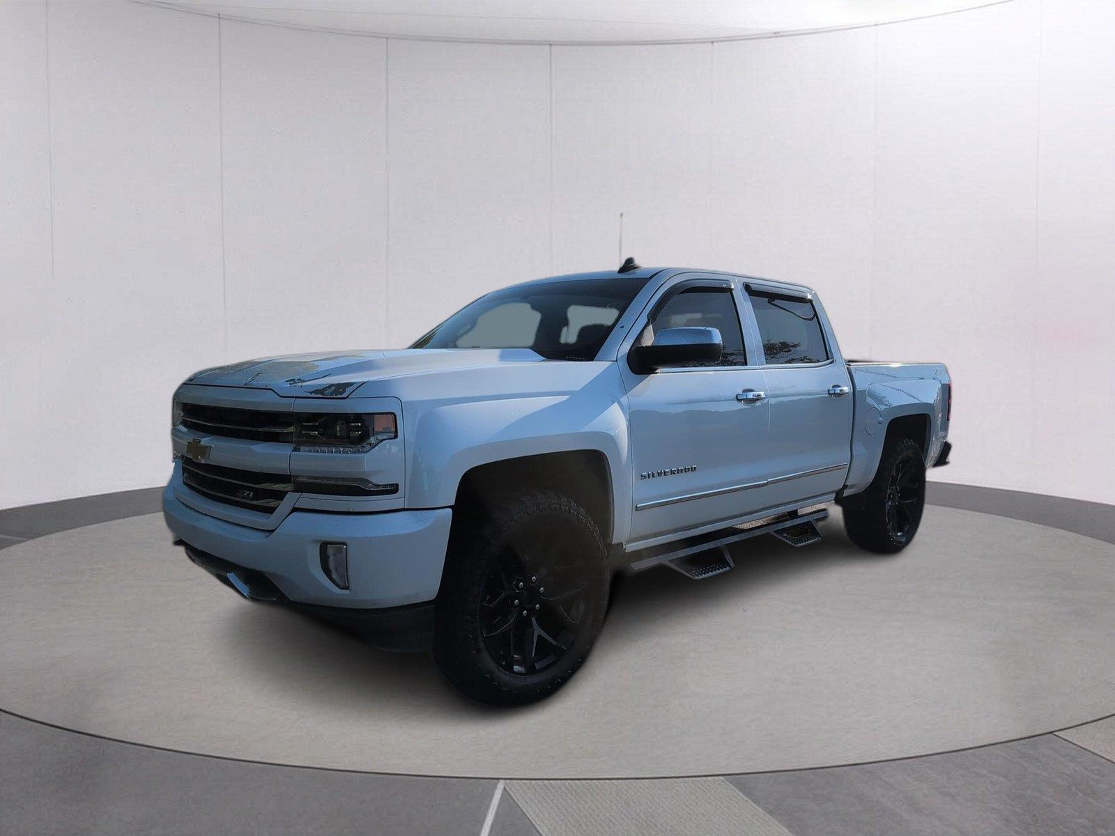 White (Iridescent Pearl Tricoat) 2016 Chevrolet Silverado 1500 Pickup Truck Four-Wheel Drive 8-Speed Automatic