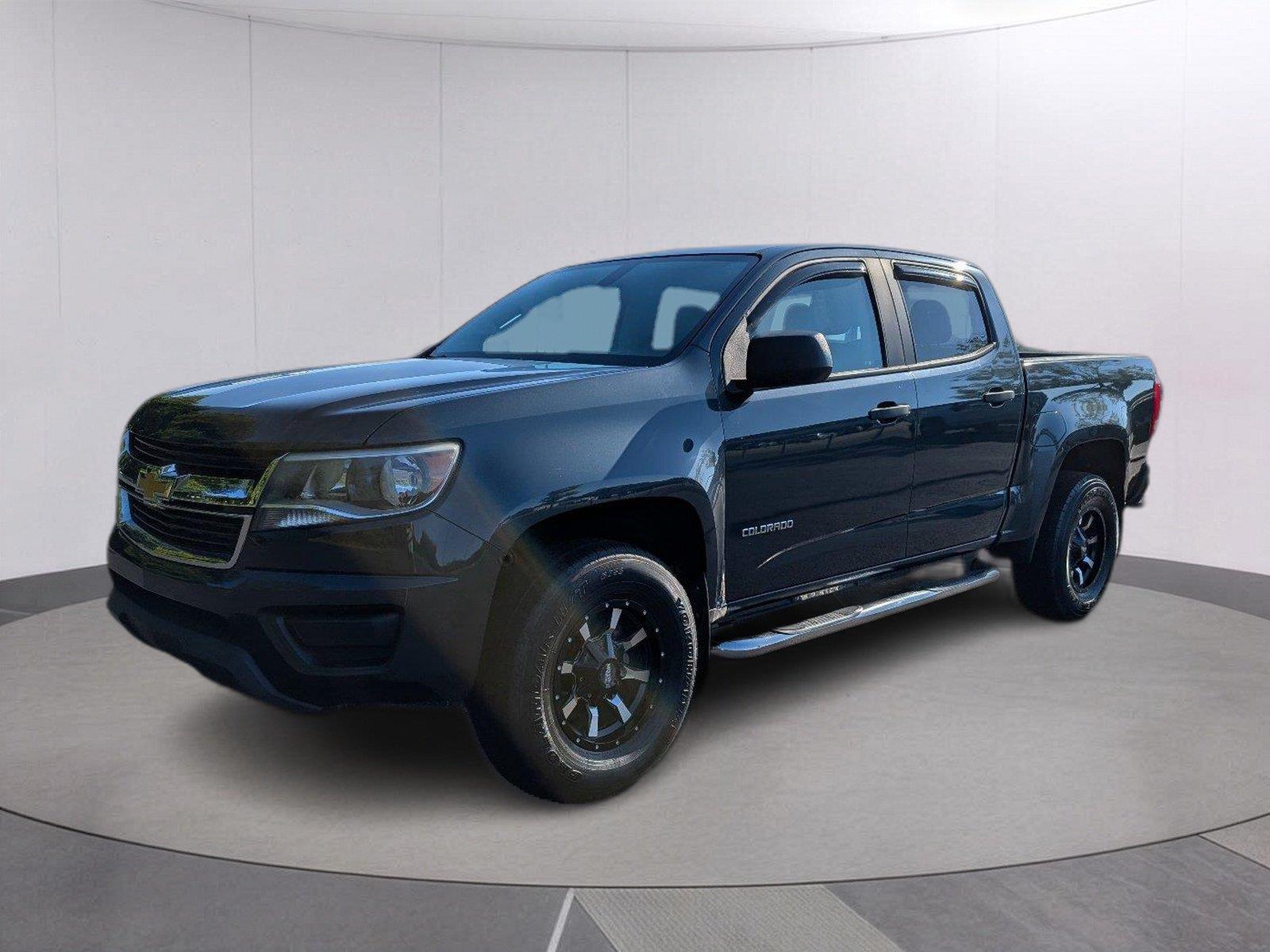 Gray (Graphite Metallic) 2017 Chevrolet Colorado Pickup Truck 4X2 6-Speed Automatic