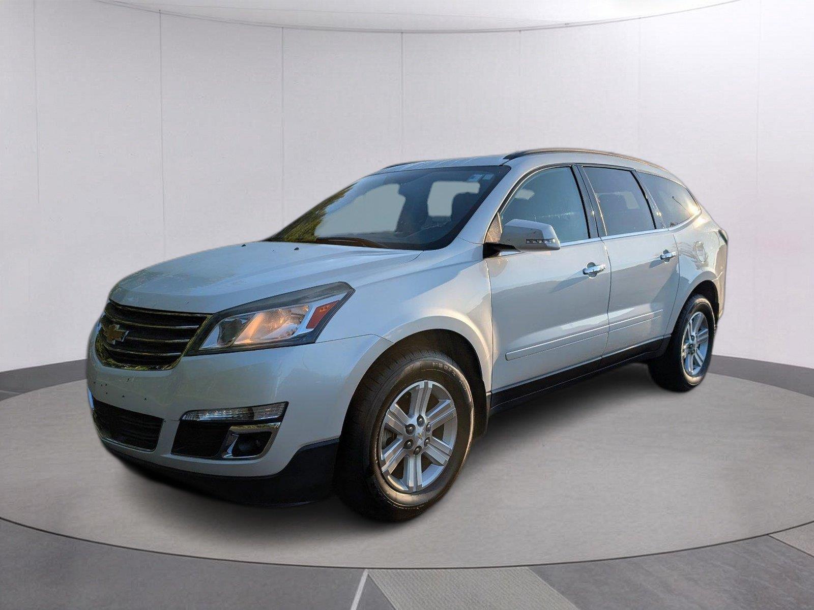White Diamond Tricoat 2013 Chevrolet Traverse SUV / Crossover Front-Wheel Drive 6-Speed Automatic