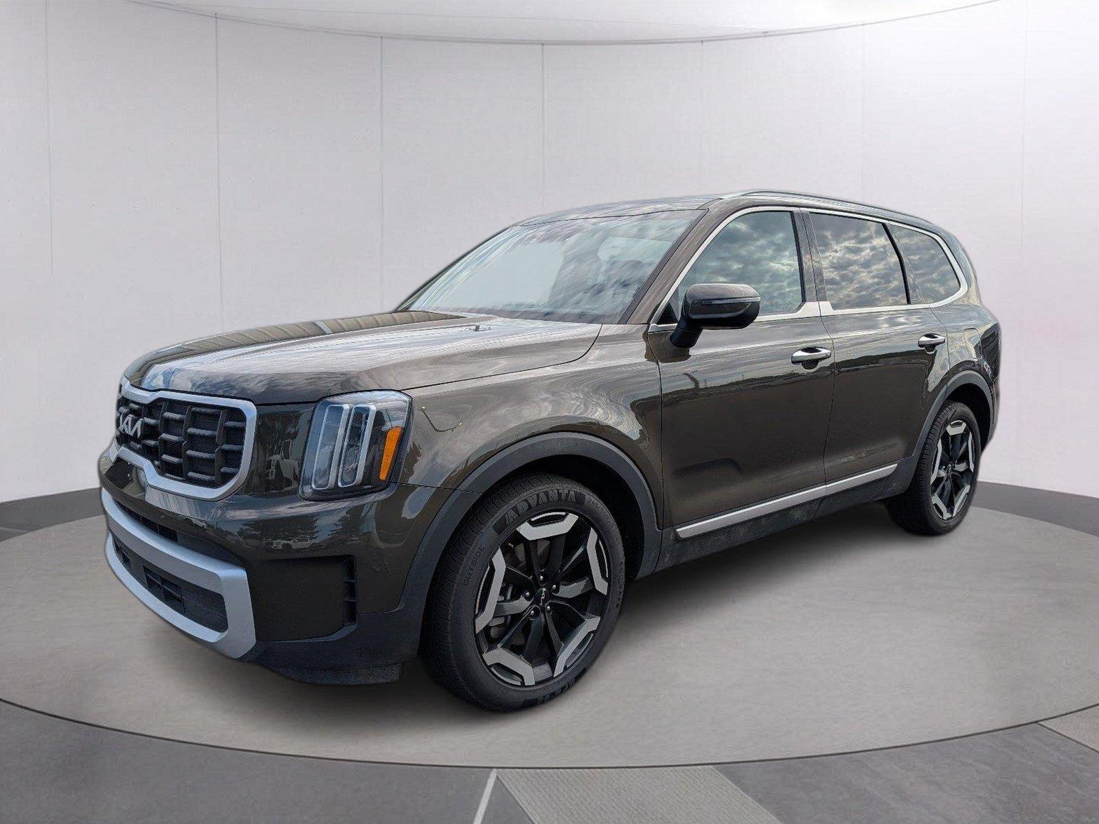  2025 Kia Telluride S AWD   