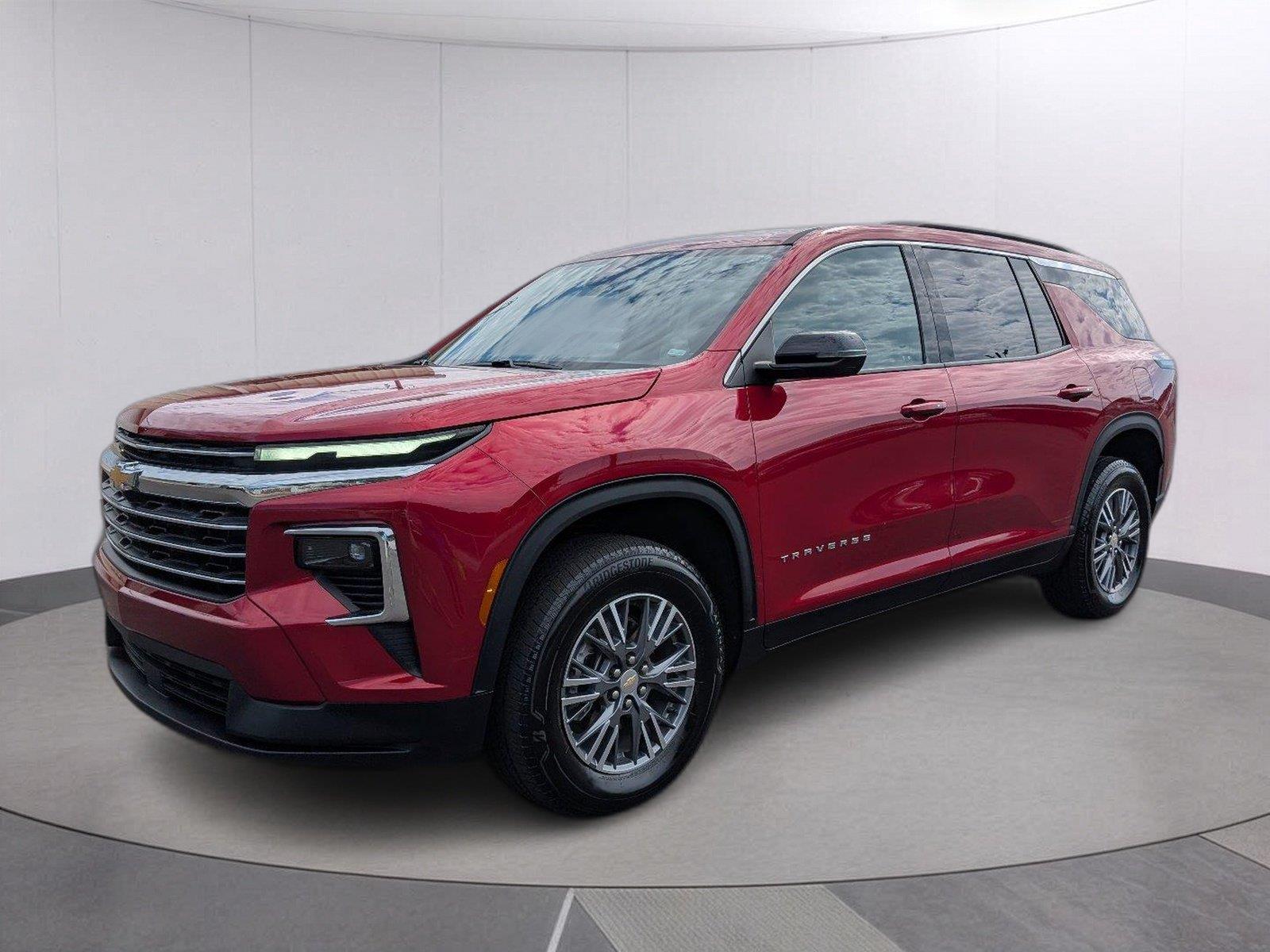 Radiant Red Tintcoat 2025 Chevrolet Traverse SUV / Crossover Front-Wheel Drive 8-Speed Automatic