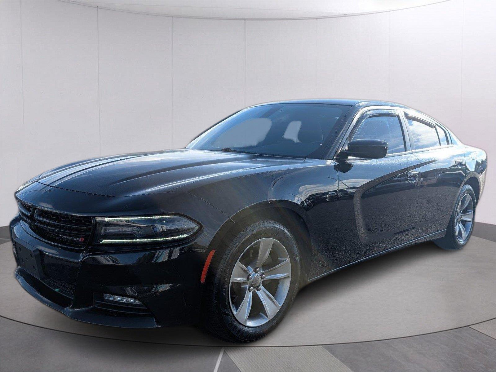 Pitch Black Clearcoat 2017 Dodge Charger Sedan Rear-Wheel Drive 8-Speed Automatic