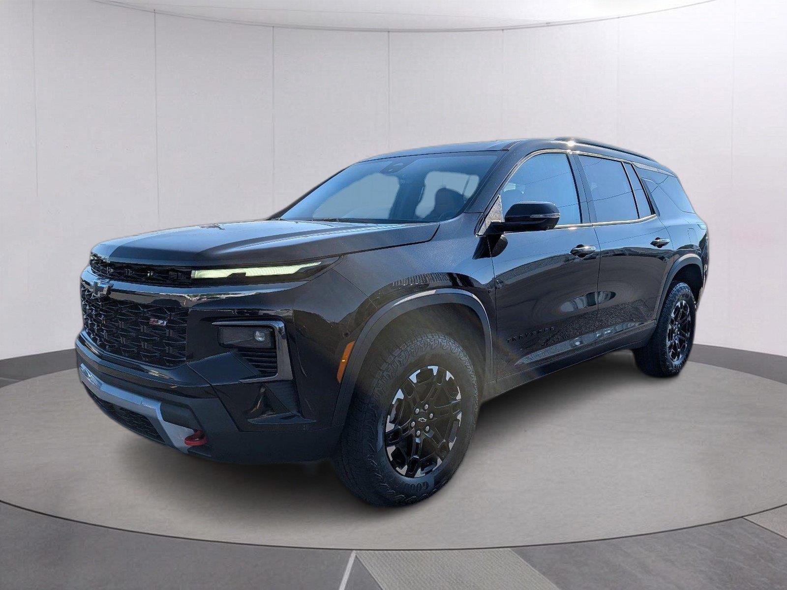 Mosaic Black Metallic 2027 Chevrolet Traverse SUV / Crossover Four-Wheel Drive 8-Speed Automatic