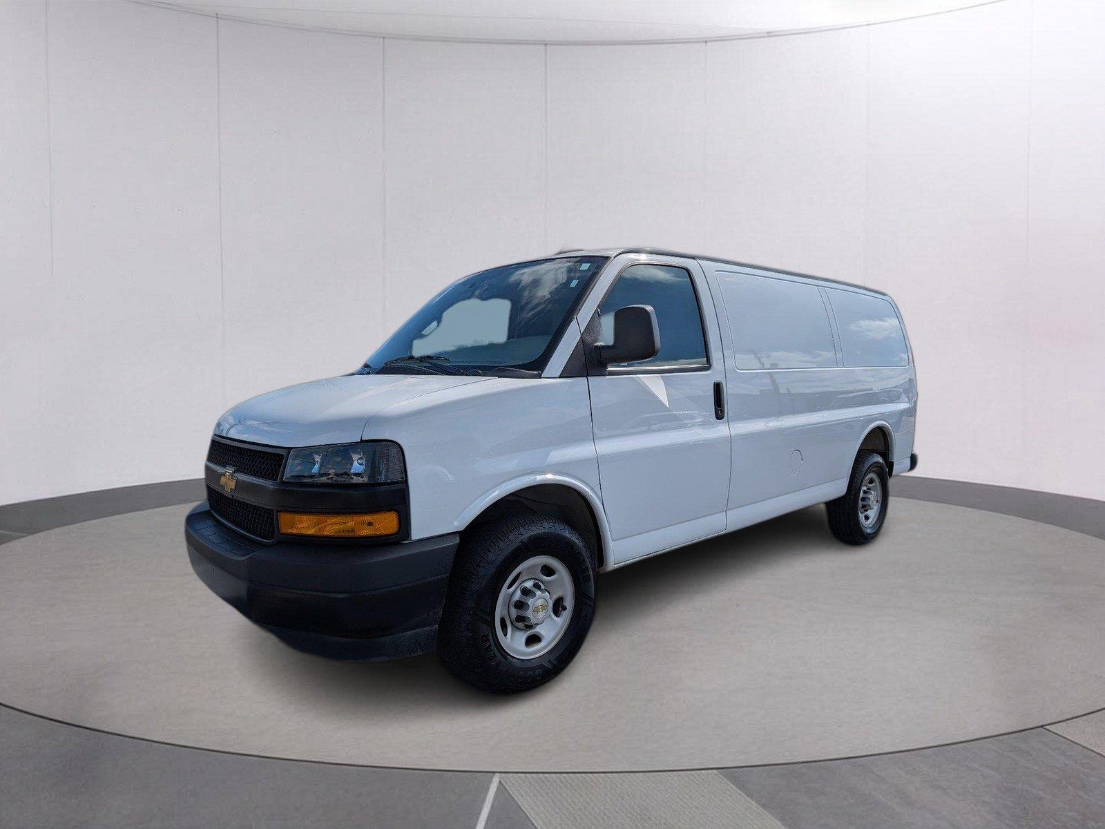 2025 Chevrolet Express Cargo 2500 RWD