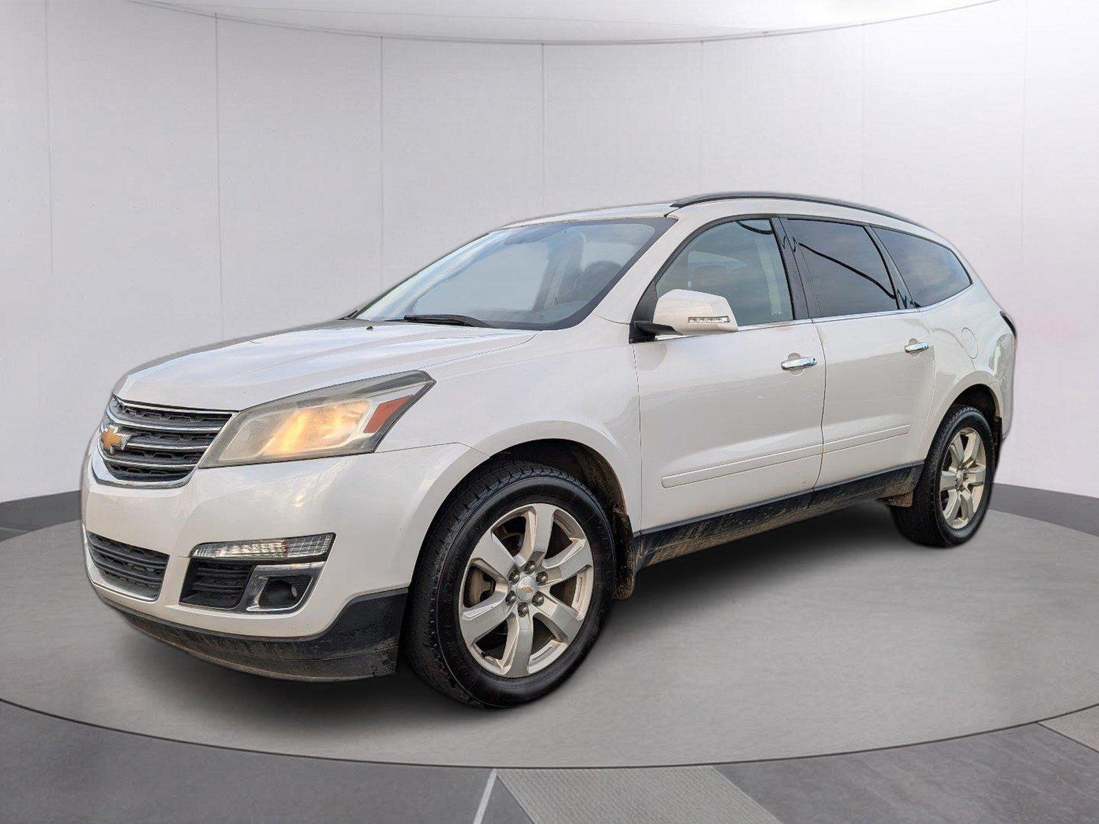 White (Iridescent Pearl Tricoat) 2017 Chevrolet Traverse SUV / Crossover Front-Wheel Drive 6-Speed Automatic