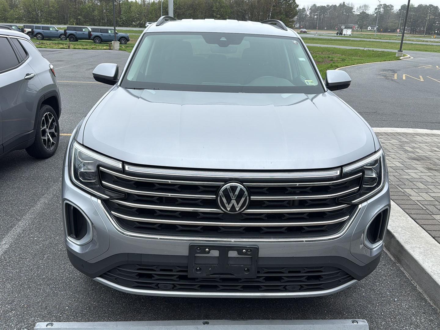 View vehicle photo 7