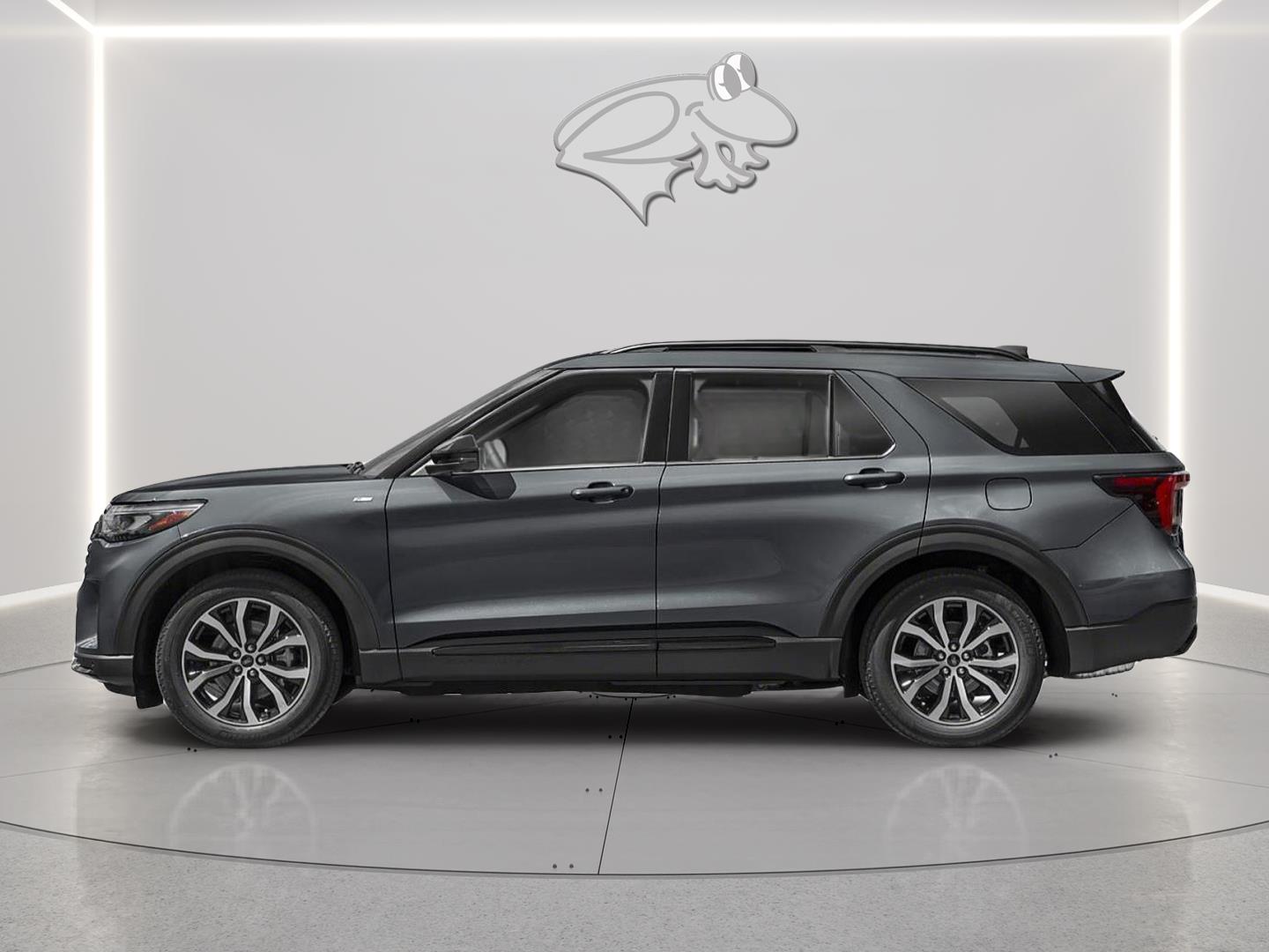 View vehicle photo 4