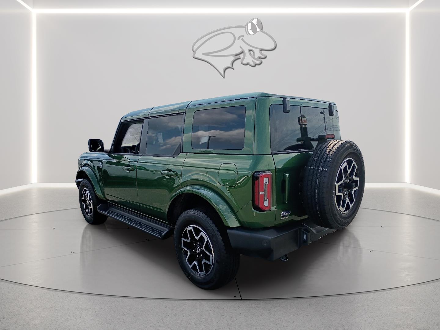 View vehicle photo 2