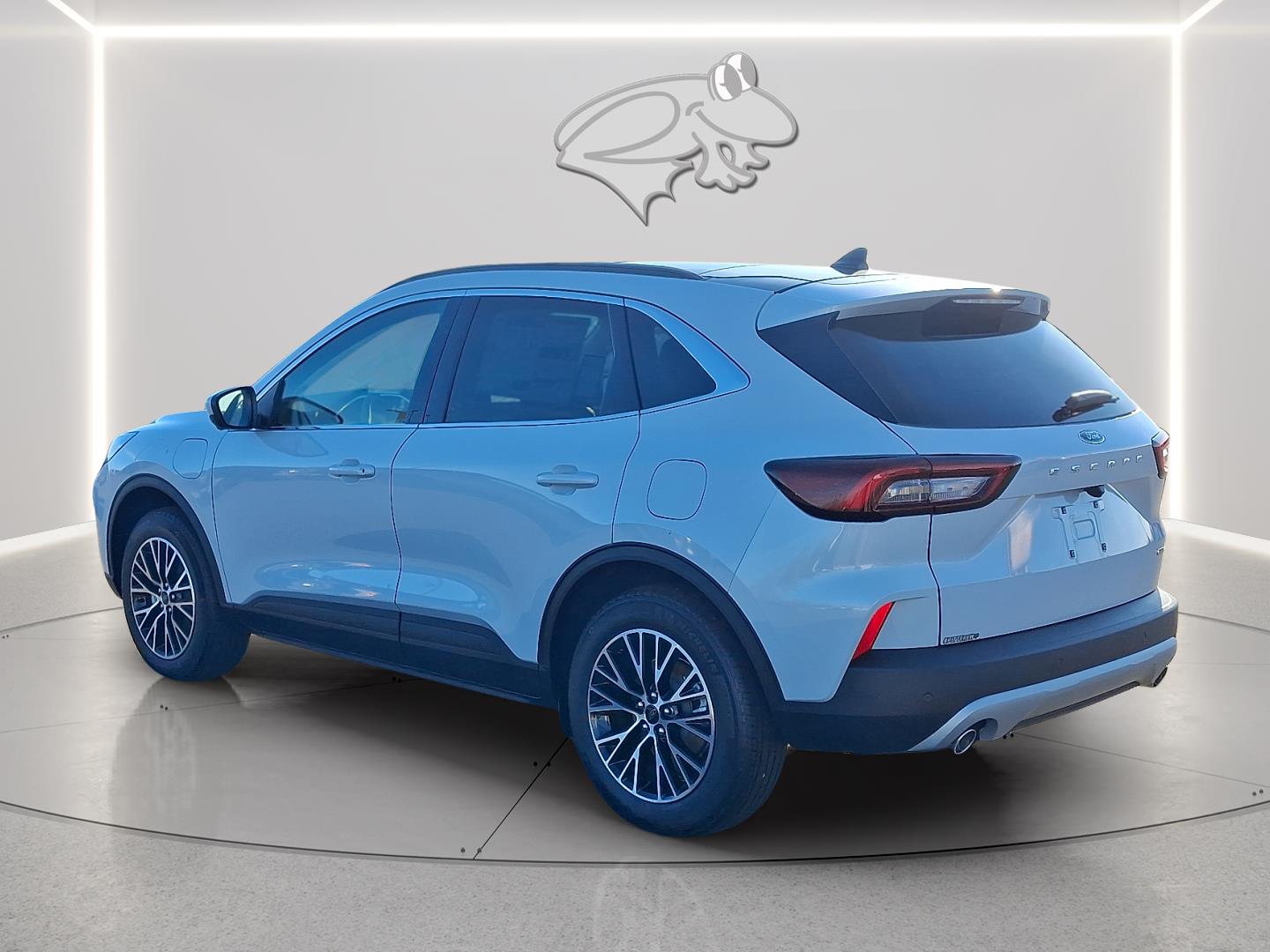 View vehicle photo 2