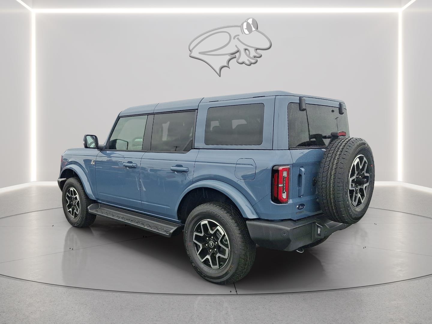 View vehicle photo 2