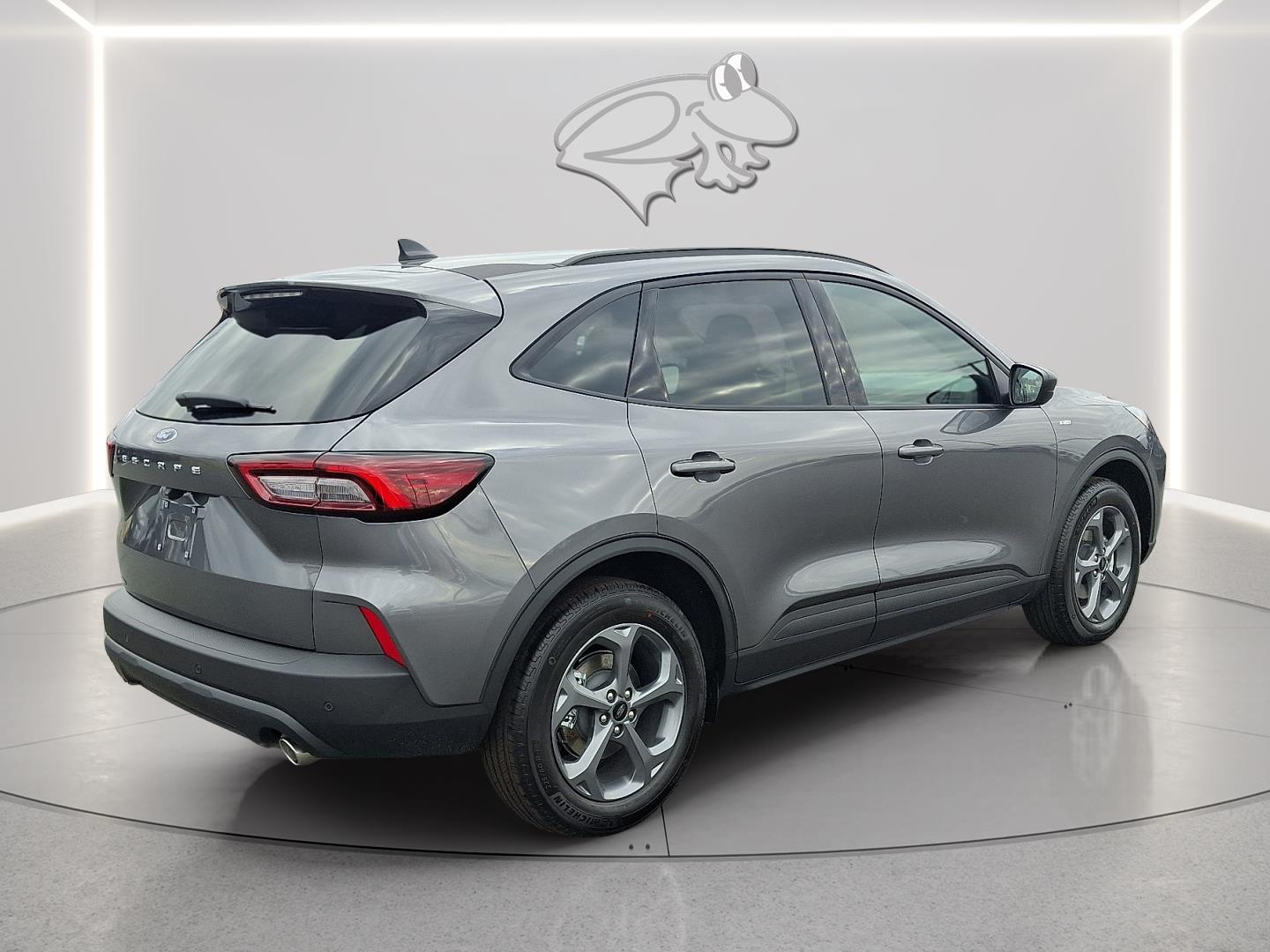 View vehicle photo 4