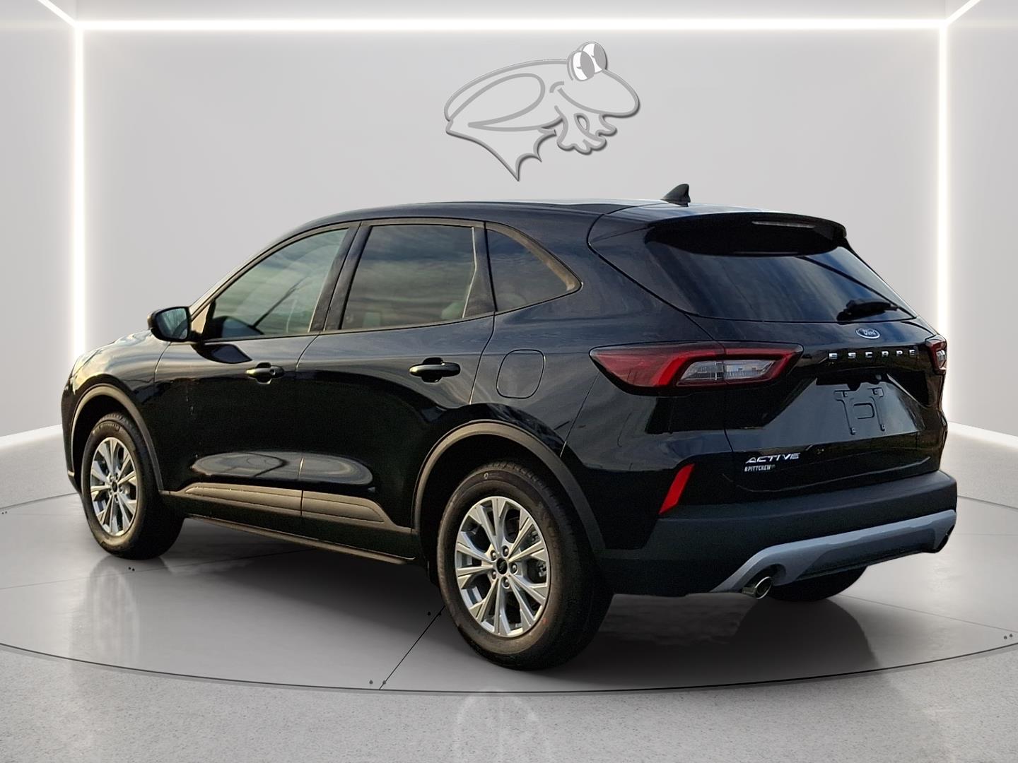 View vehicle photo 5