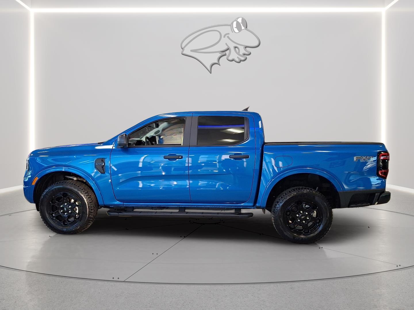 View vehicle photo 3