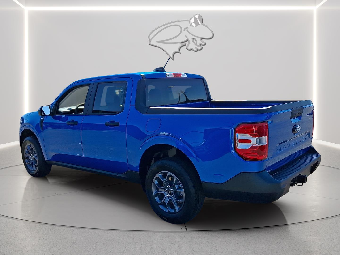 View vehicle photo 2