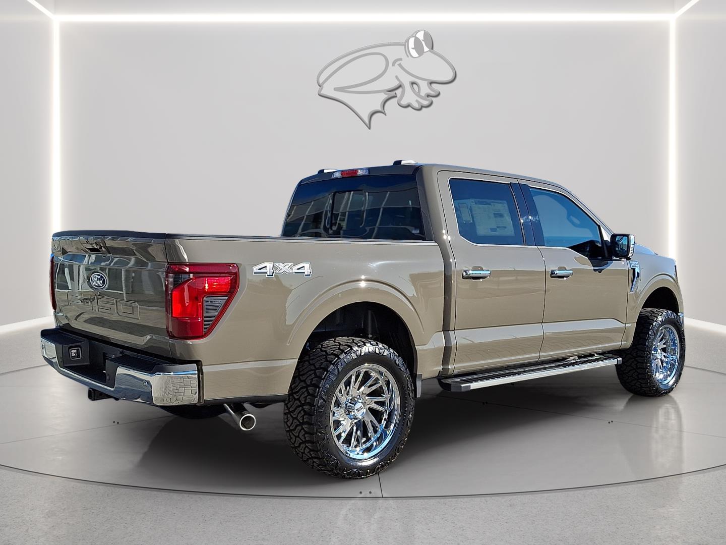 View vehicle photo 3