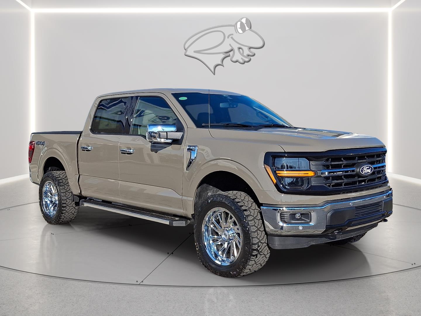 View vehicle photo 4