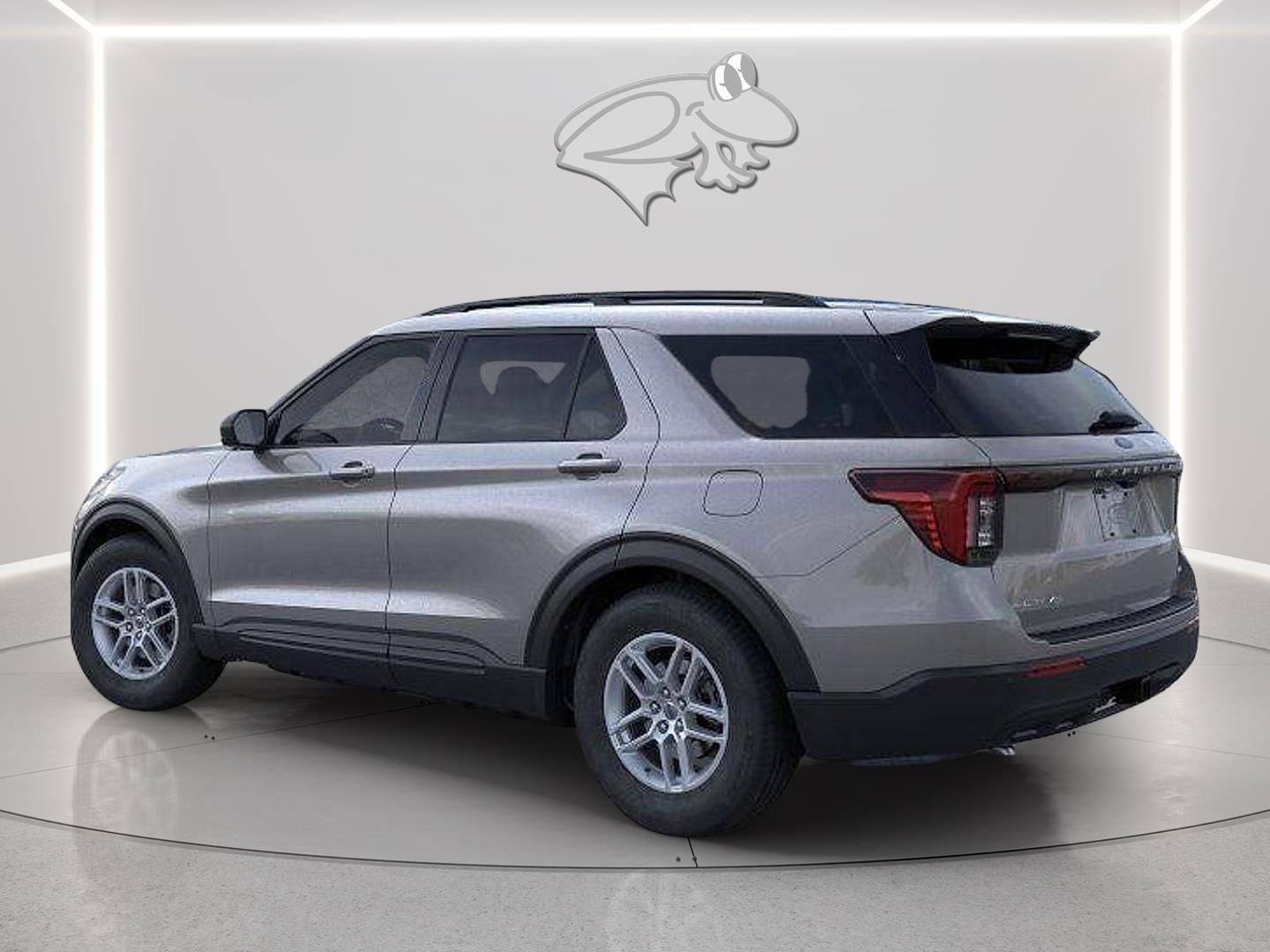 View vehicle photo 5