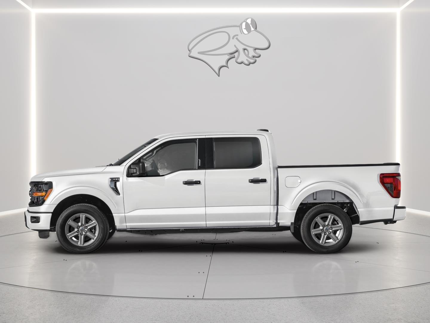 View vehicle photo 5