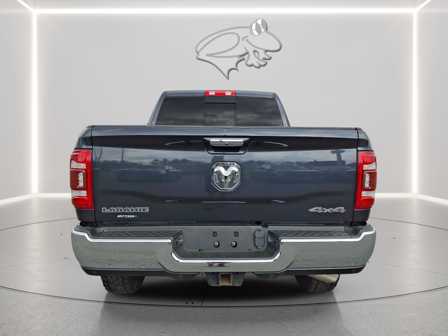 View vehicle photo 6