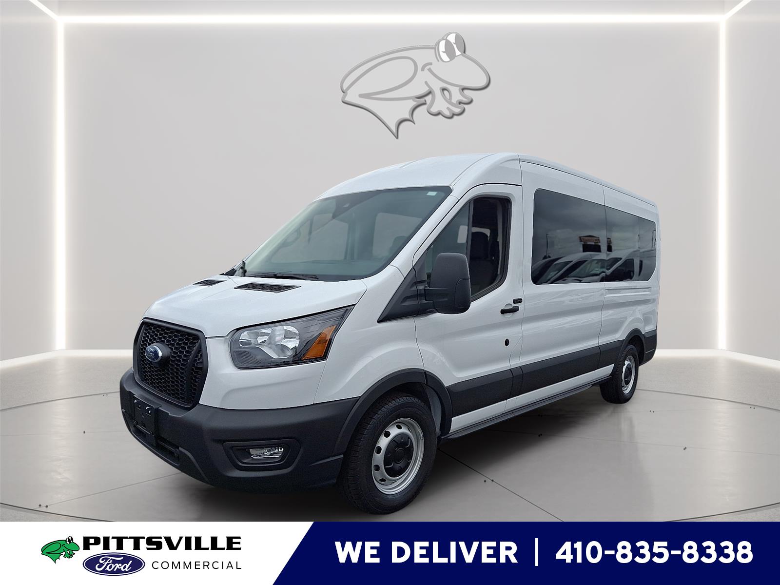 Oxford White 2025 Ford Transit Passenger Van Rear-Wheel Drive Automatic