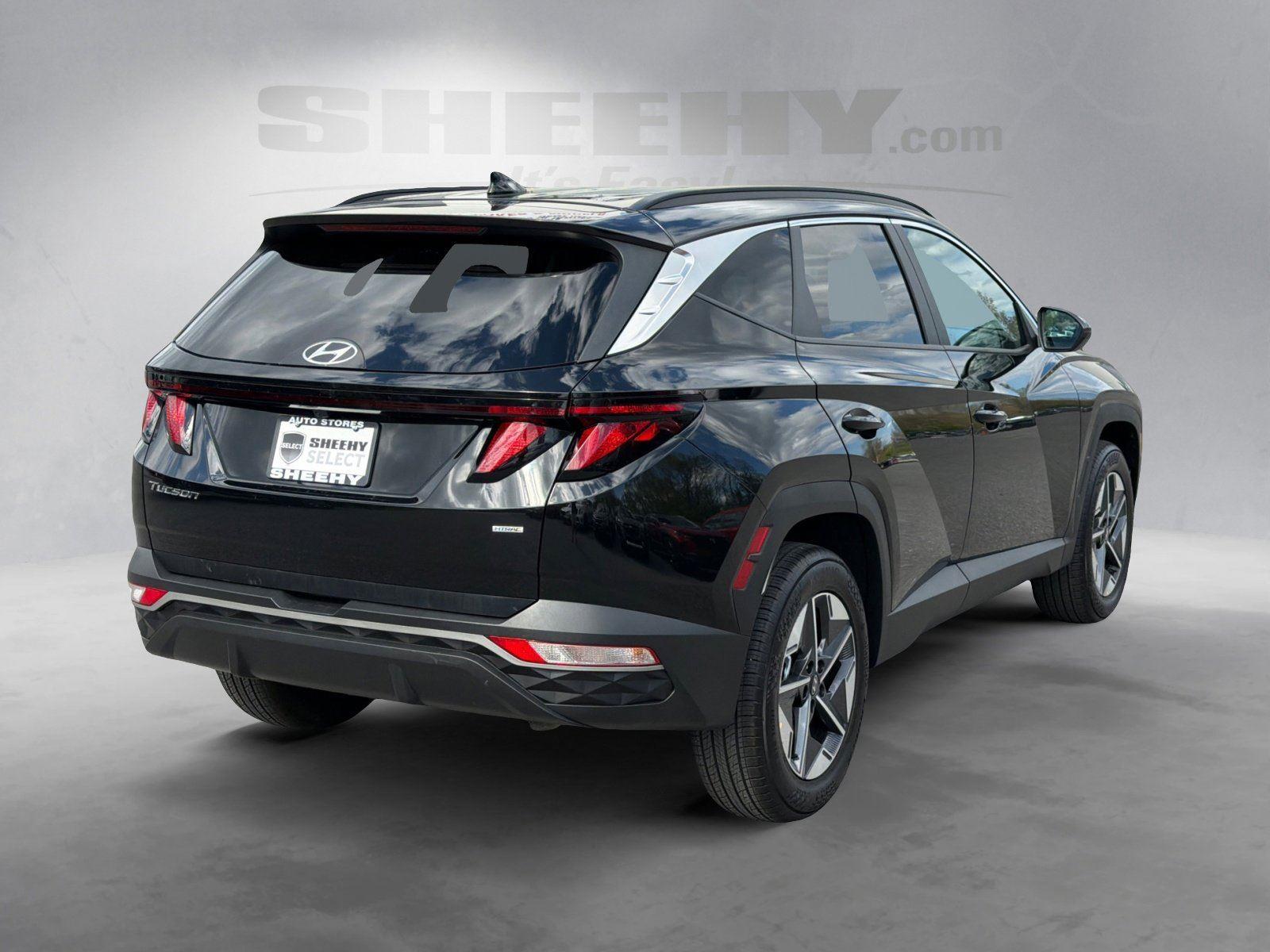 Used 2026 Phantom Black Hyundai SEL image 13
