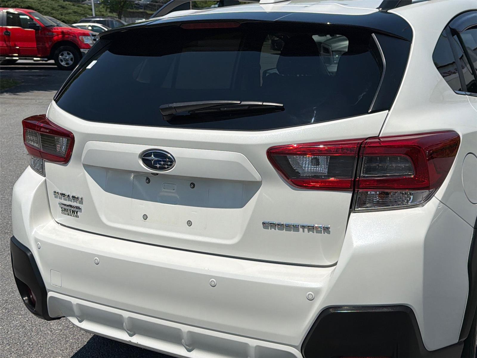 Used 2022 Crystal White Pearl Subaru Limited image 26