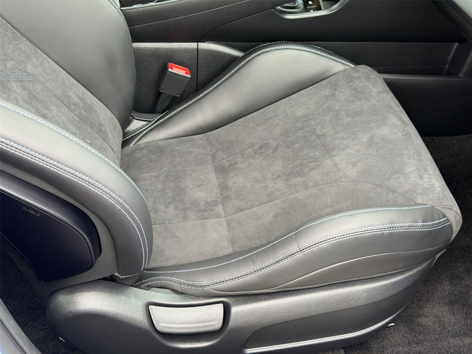 Used 2025 Performance Blue Hyundai MANUAL image 31