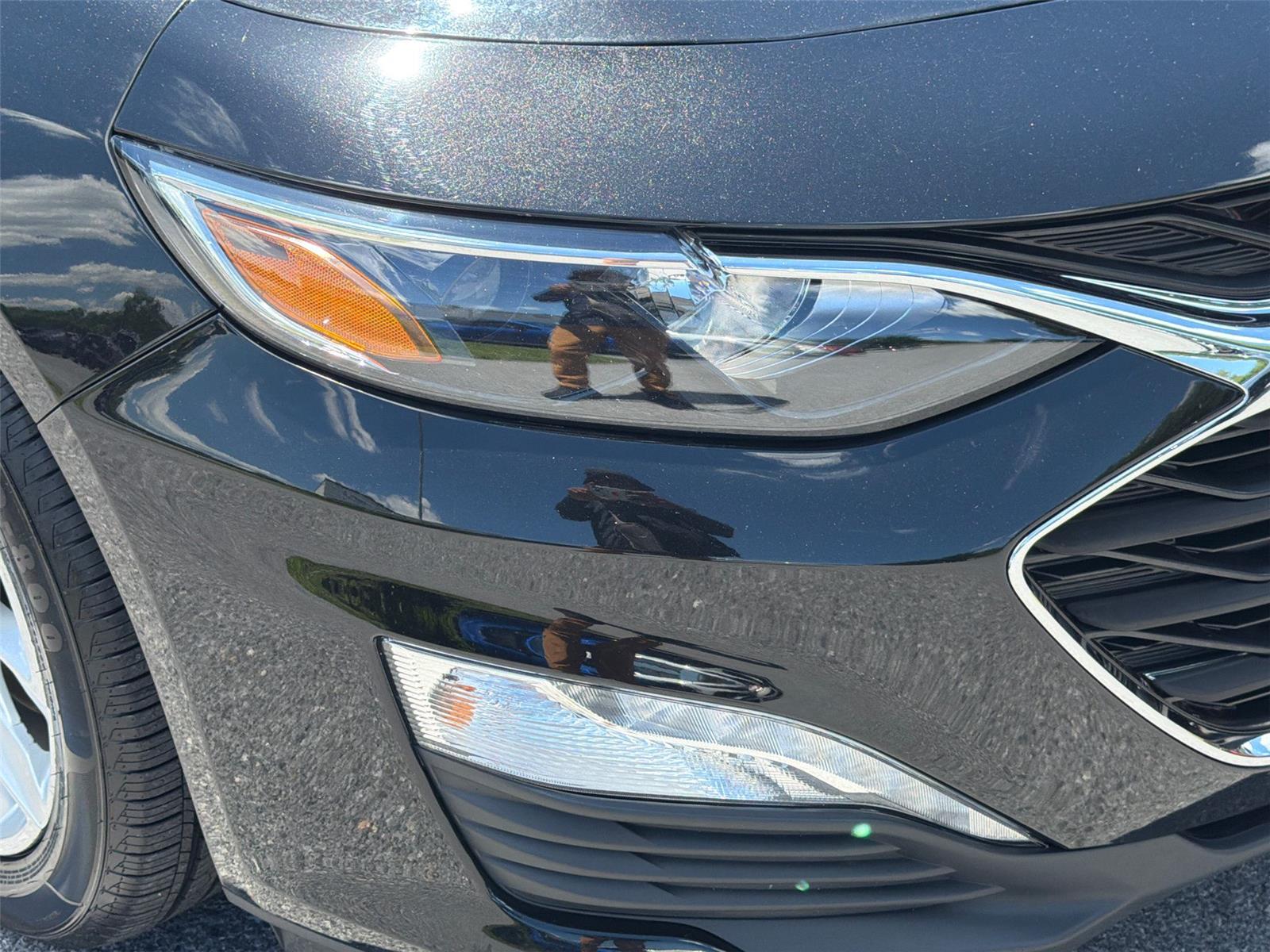 Used 2021 Mosaic Black Metallic Chevrolet LT image 26