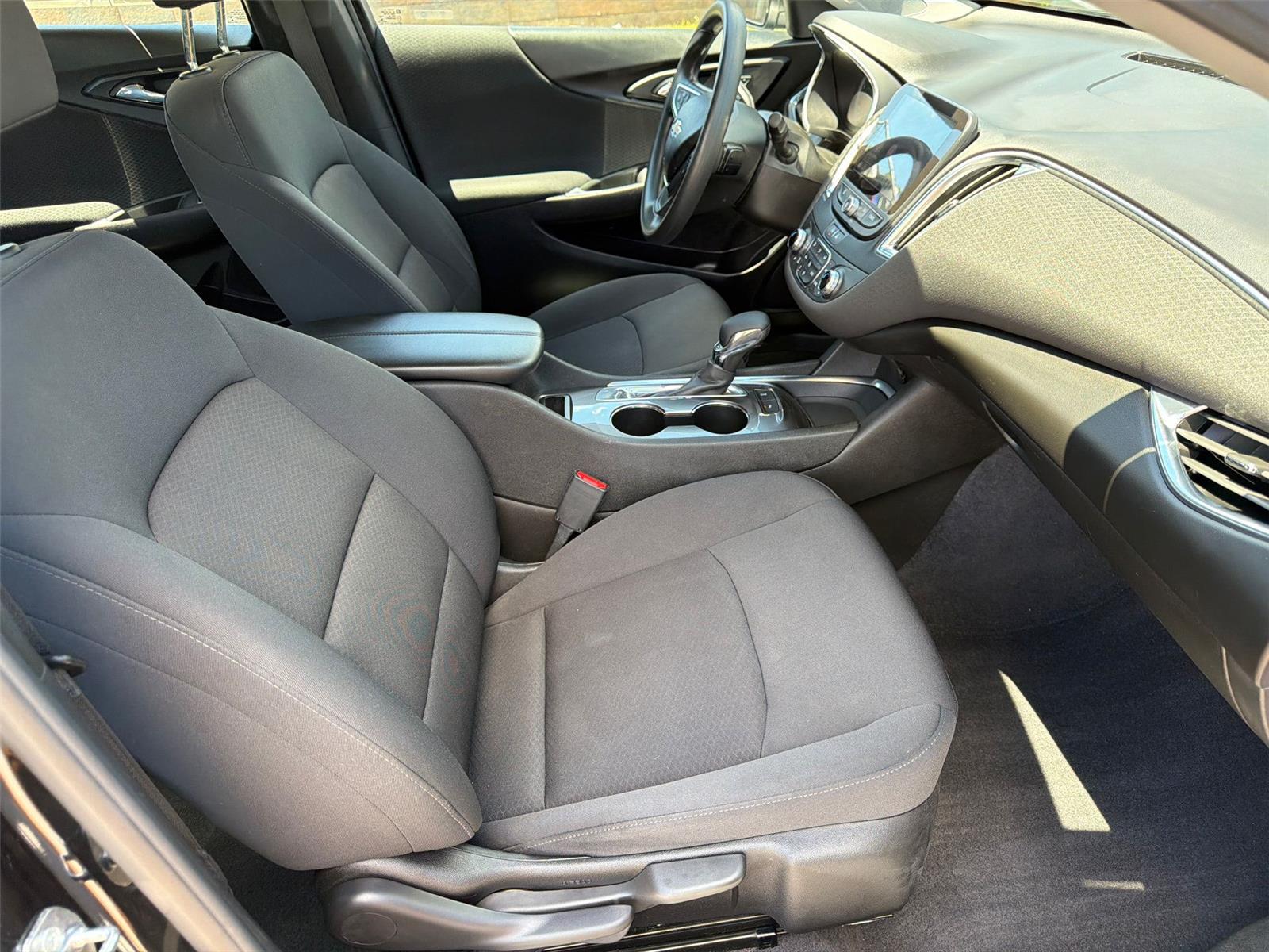 Used 2021 Mosaic Black Metallic Chevrolet LT image 30