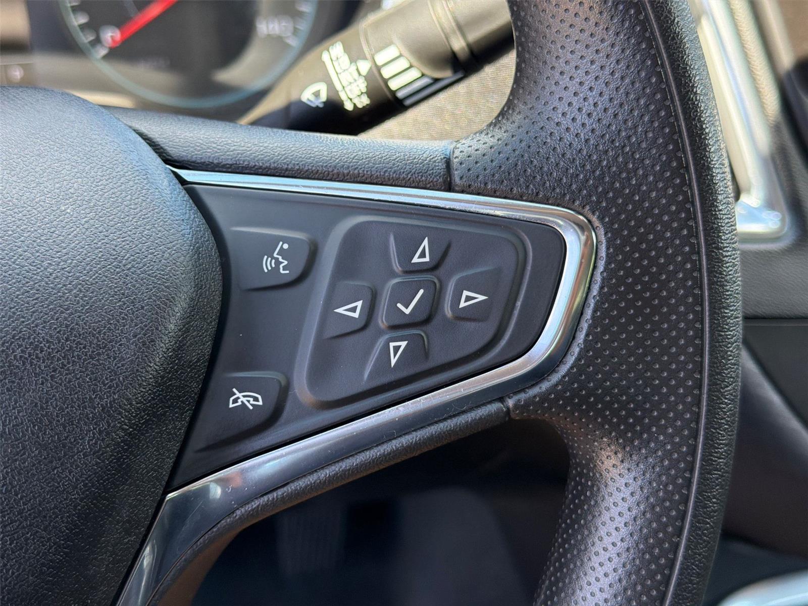 Used 2021 Mosaic Black Metallic Chevrolet LT image 33
