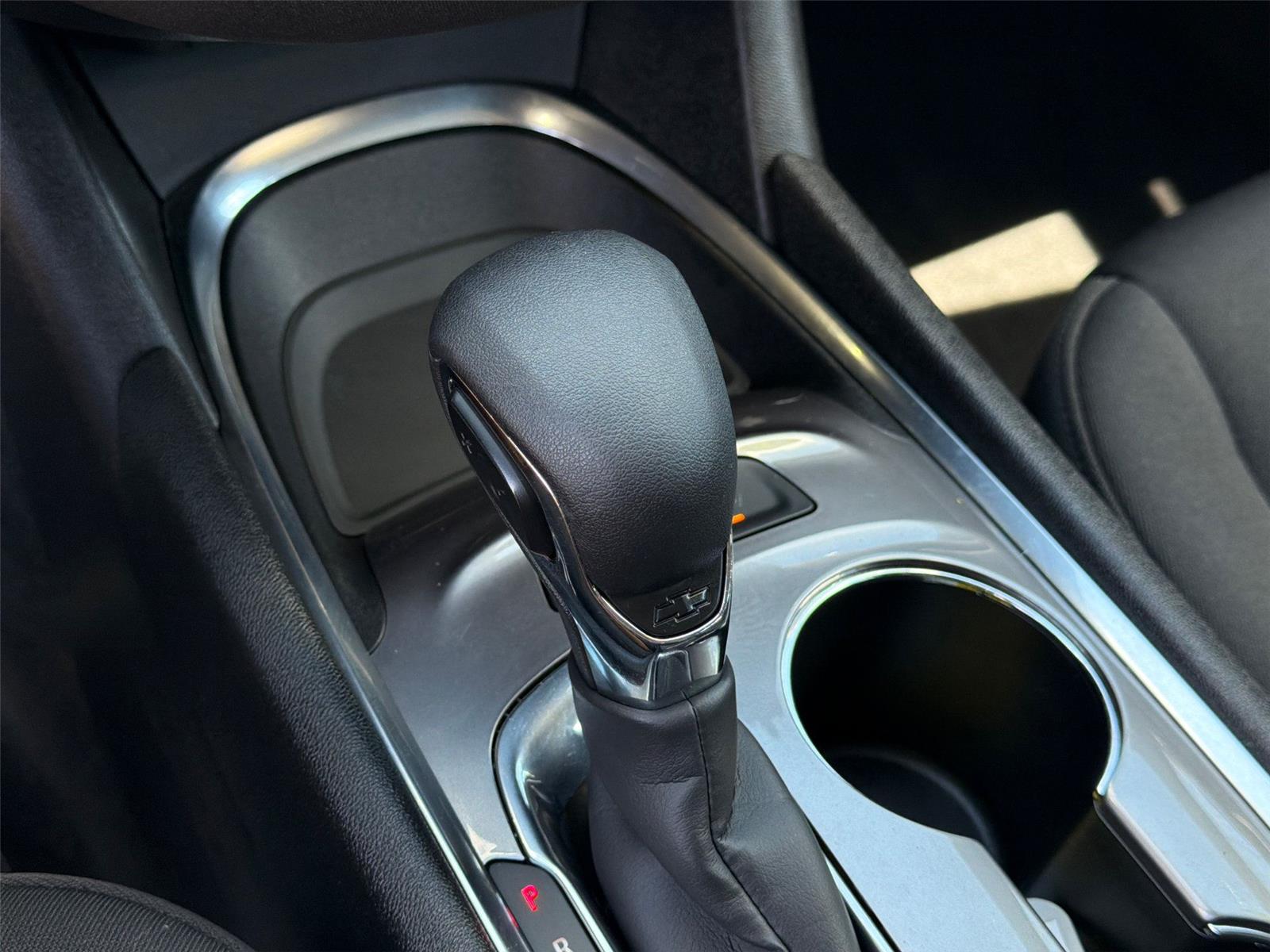 Used 2021 Mosaic Black Metallic Chevrolet LT image 17