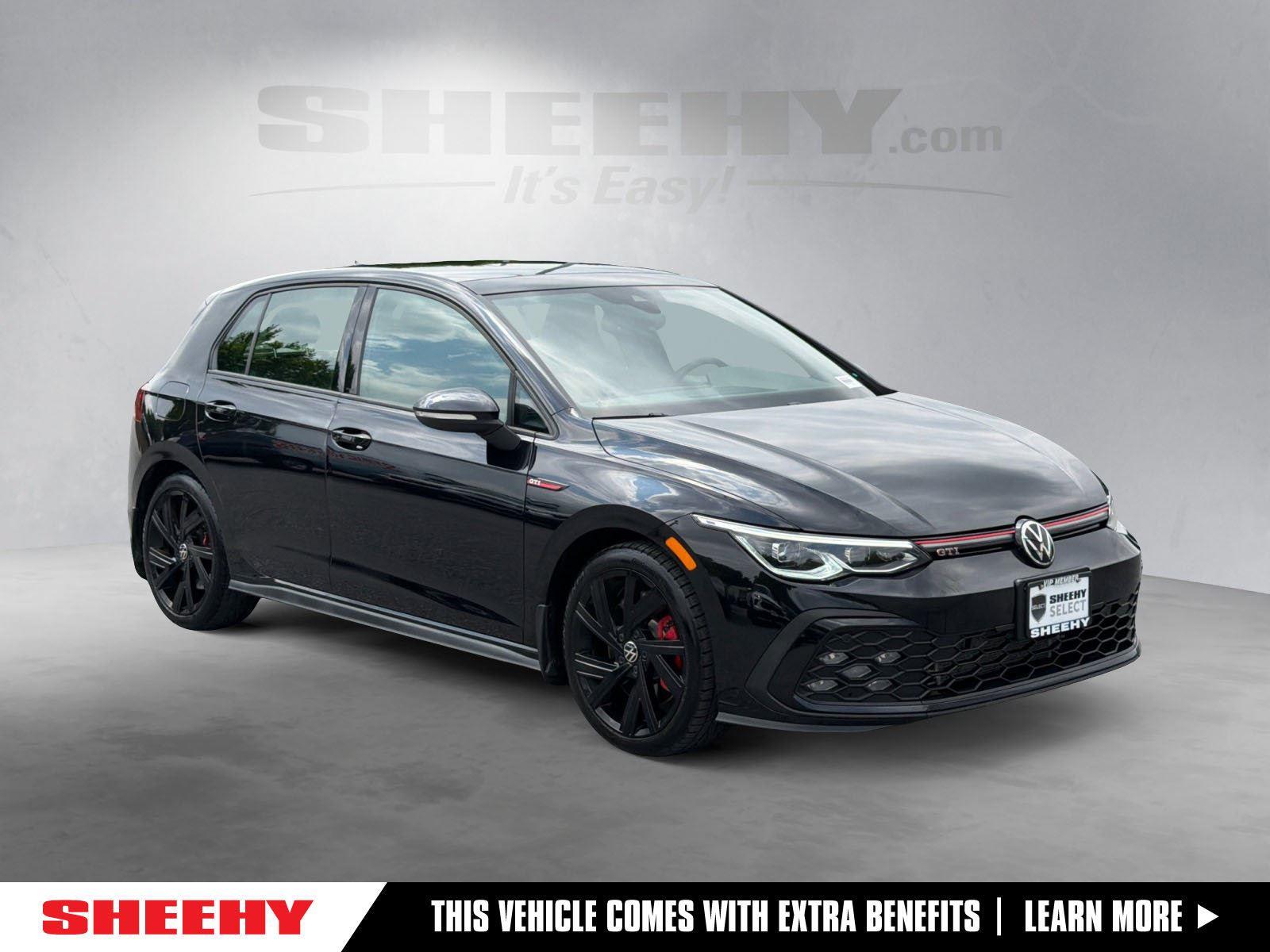 Deep Black Pearl 2022 Volkswagen Golf GTI Hatchback Front-Wheel Drive Automatic