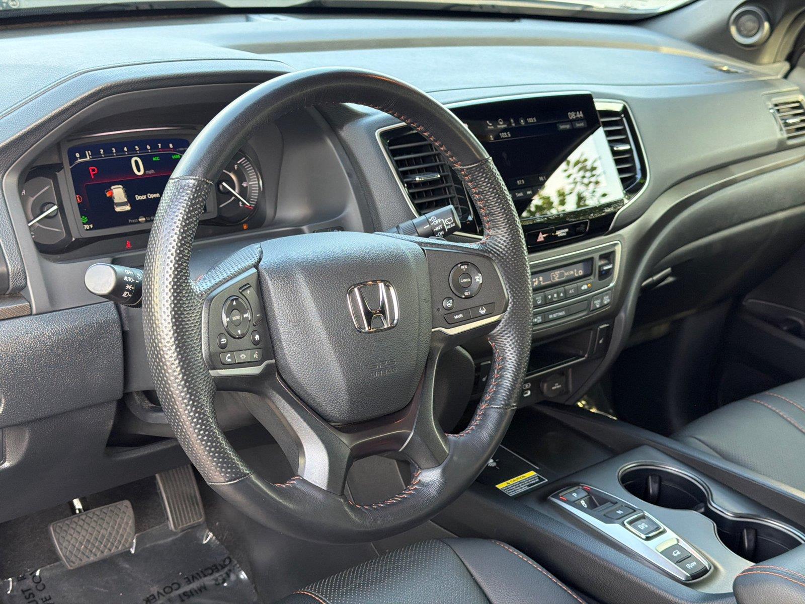 Used 2025 Sonic Gray Pearl Honda TrailSport image 34