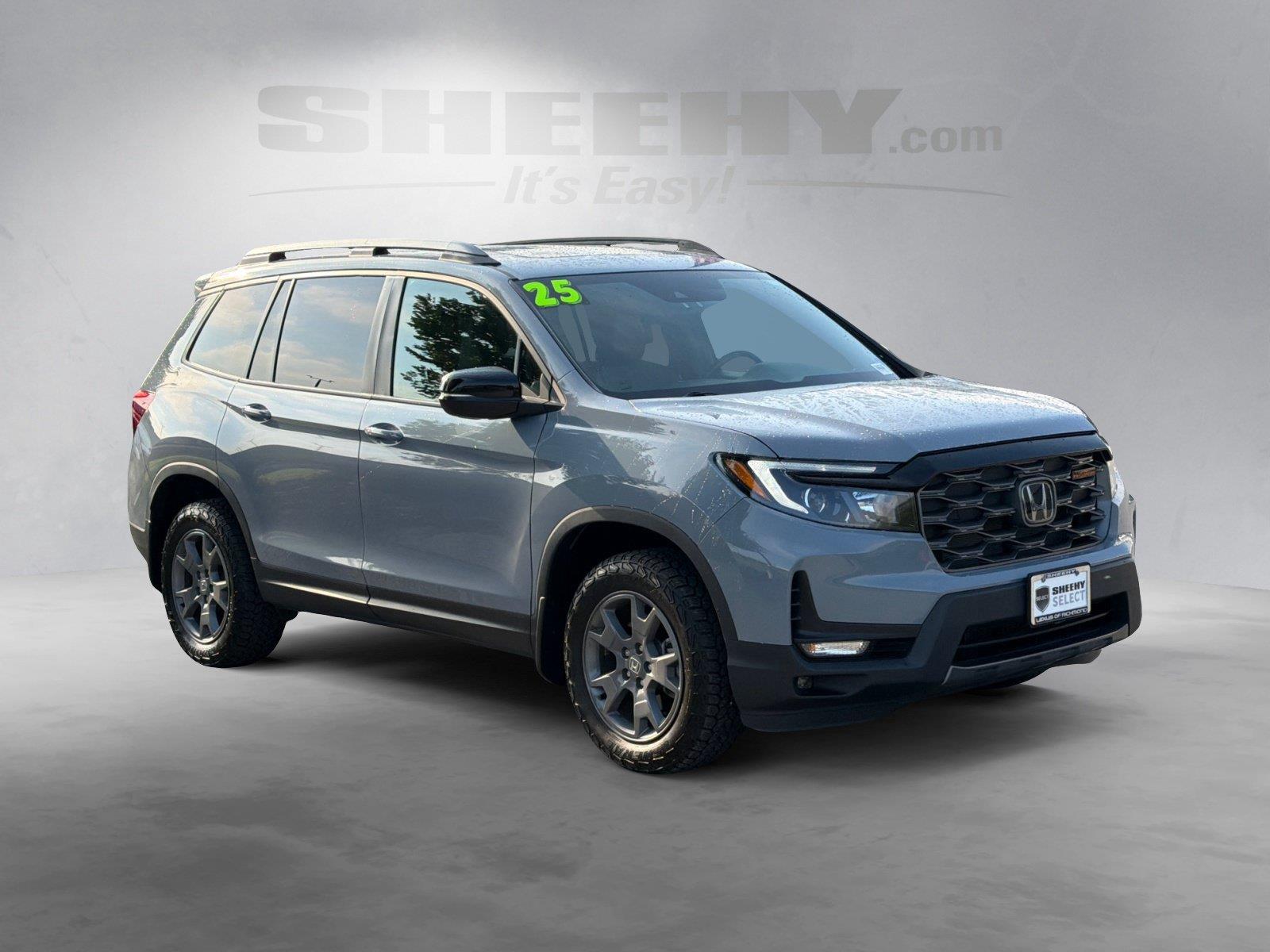 Used 2025 Sonic Gray Pearl Honda TrailSport image 2