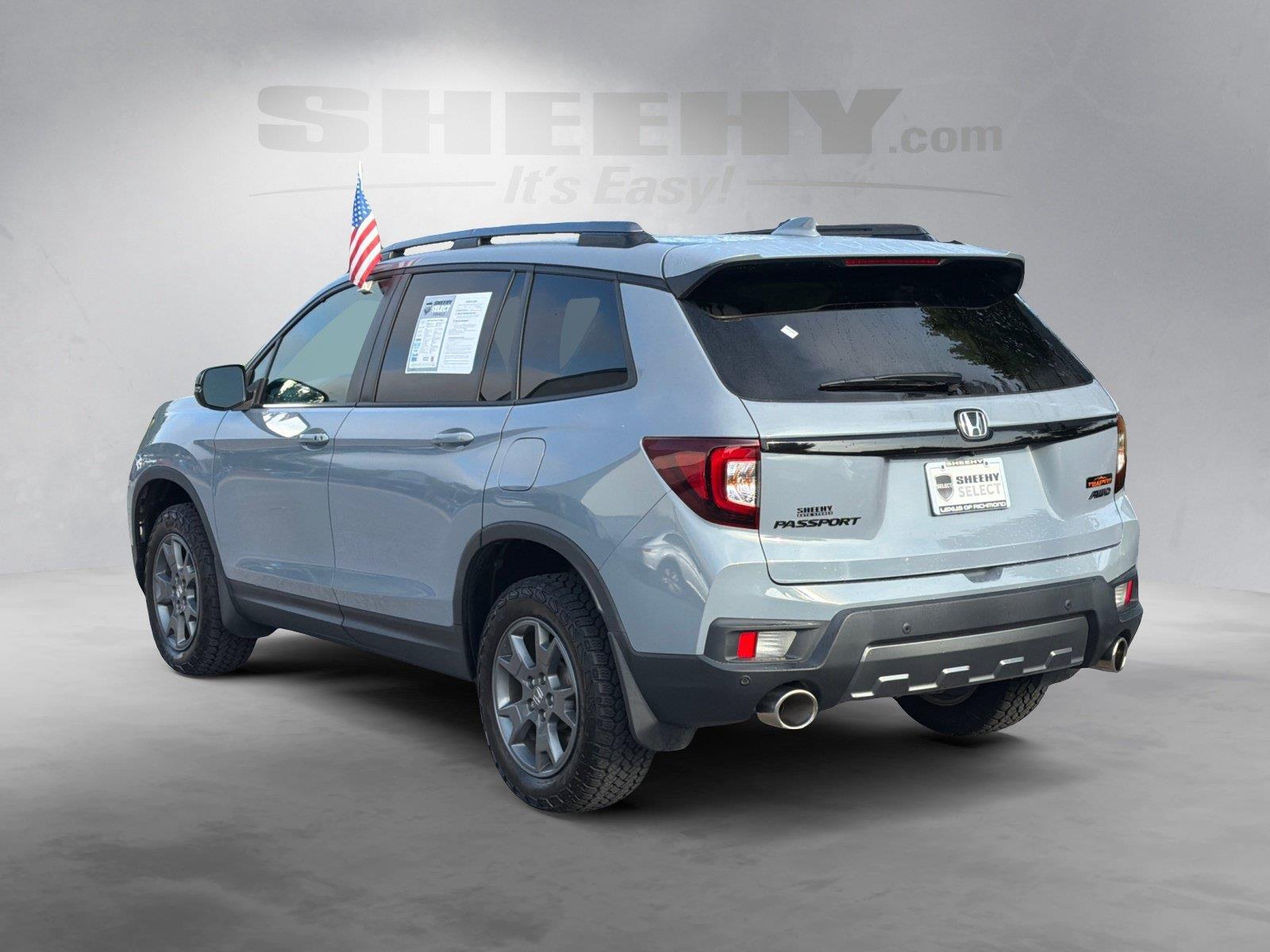 Used 2025 Sonic Gray Pearl Honda TrailSport image 12
