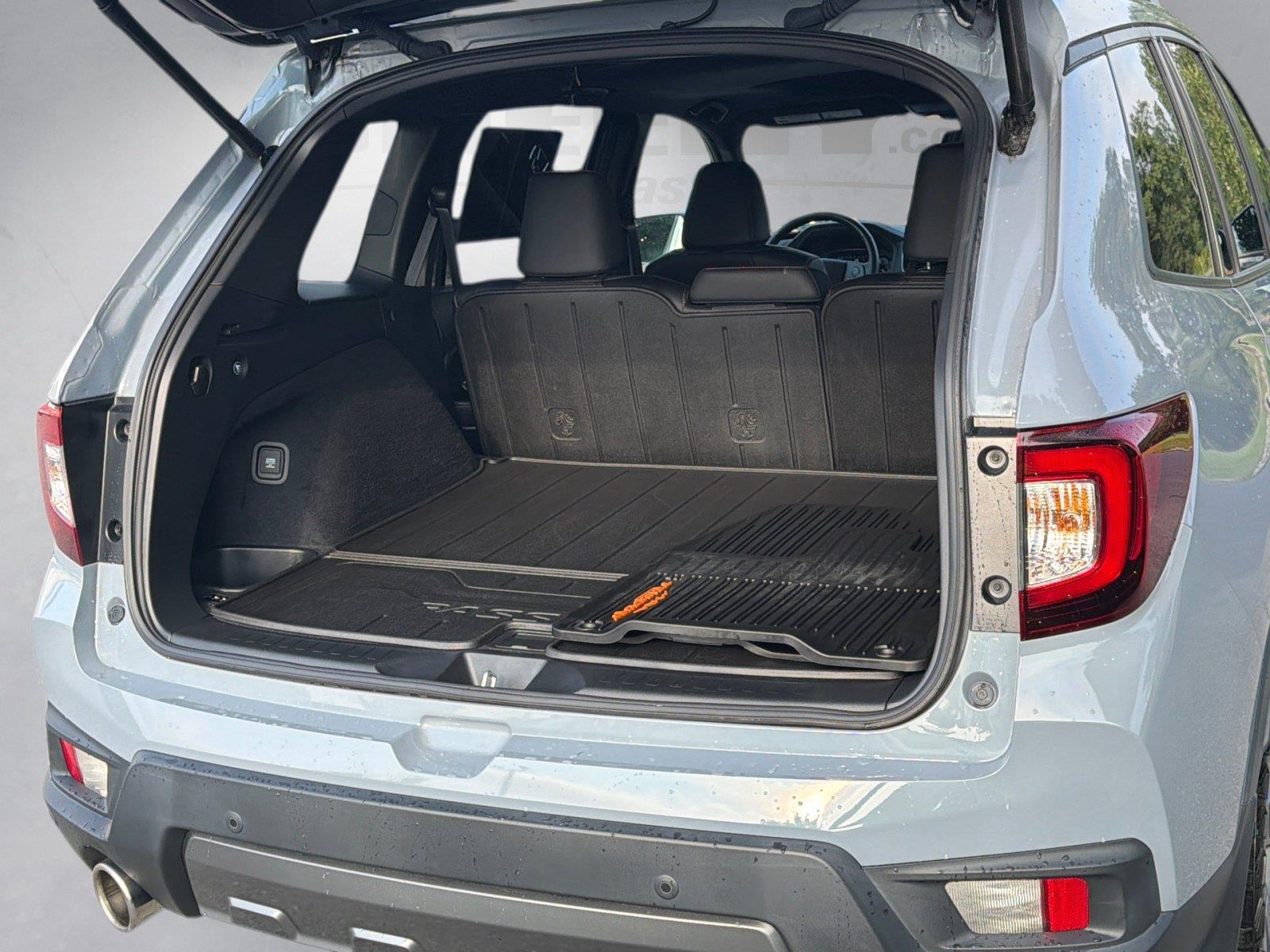Used 2025 Sonic Gray Pearl Honda TrailSport image 21