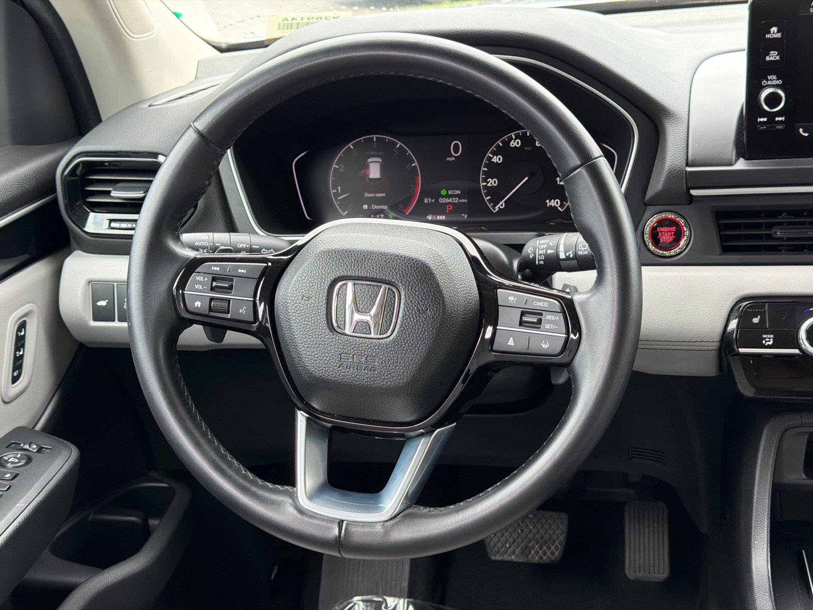 Used 2025 Lunar Silver Metallic Honda EX-L image 14