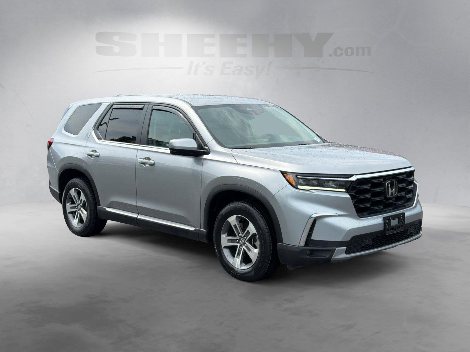 Used 2025 Lunar Silver Metallic Honda EX-L image 2
