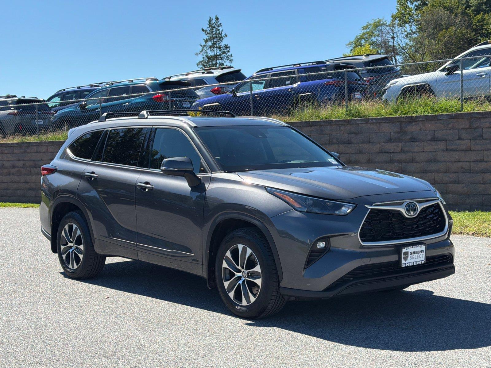 2022 Toyota Highlander Hybrid XLE AWD