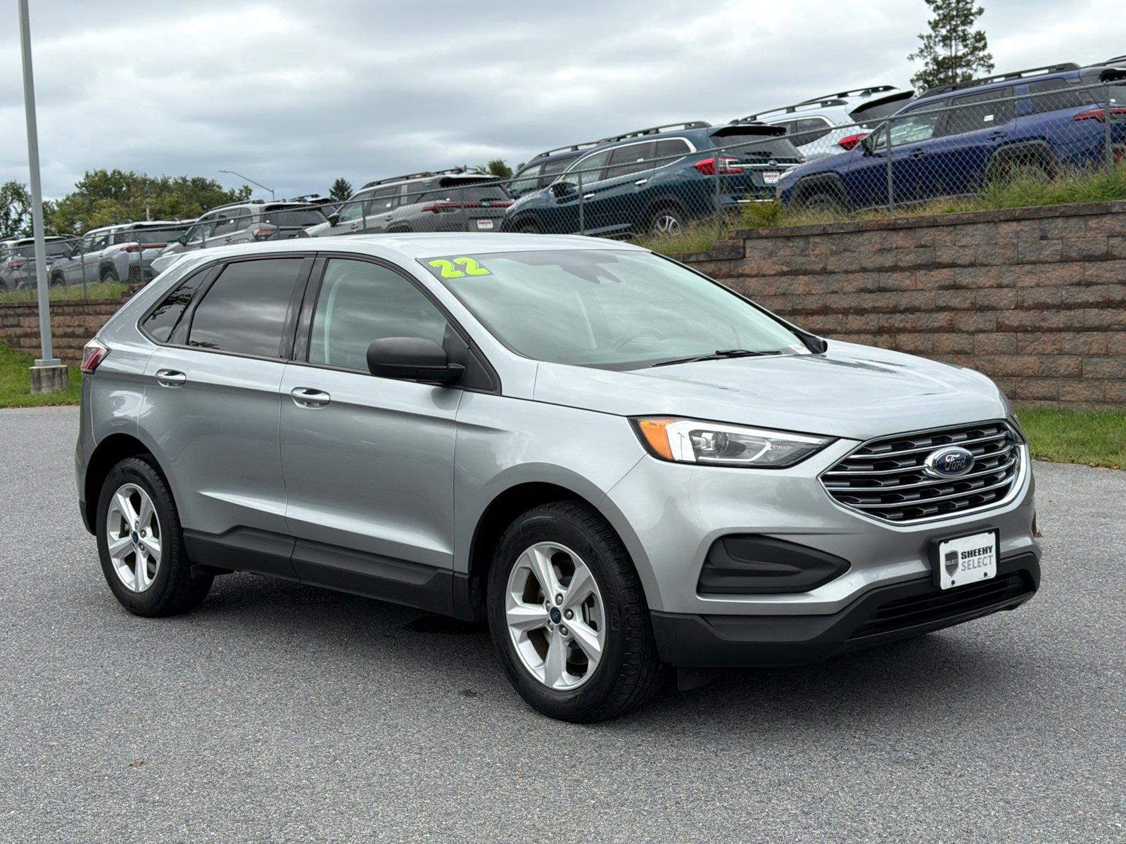 2022 Ford Edge SE