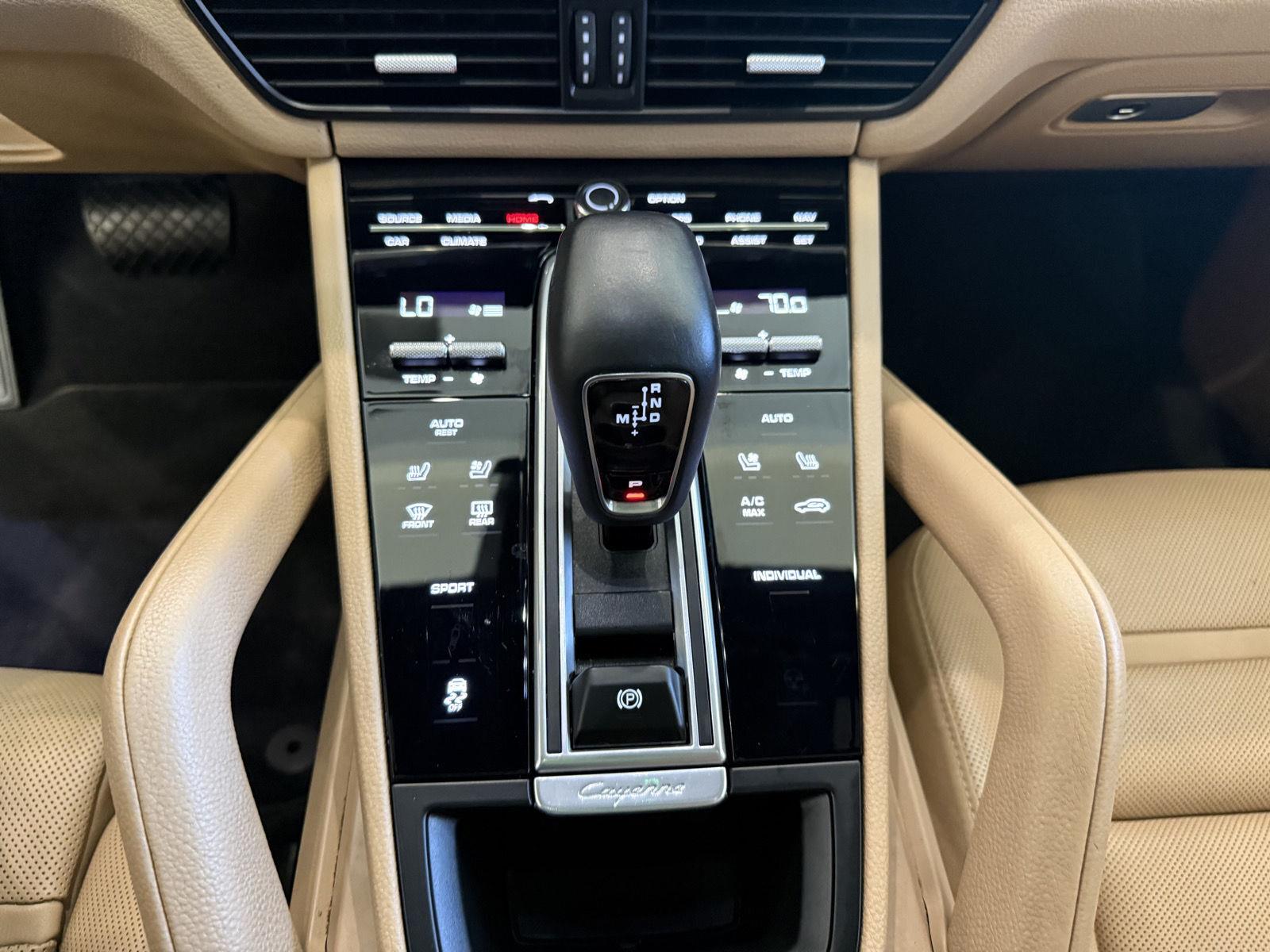 Used 2023 Mahogany Metallic Porsche Platinum Edition image 21